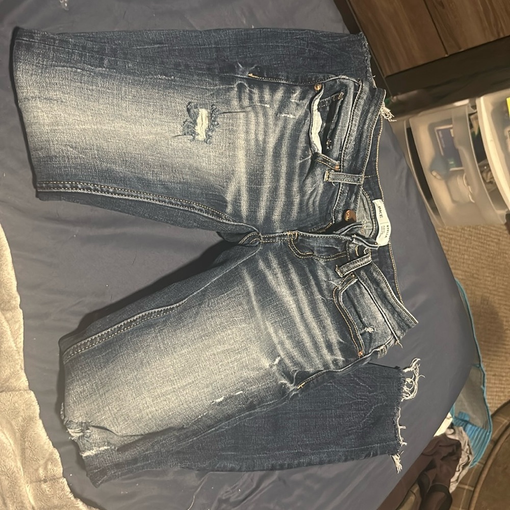 Sz 23 BKE Stella slim fit low rise ankle skinny jeans.